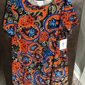 Lularoe Carly medium